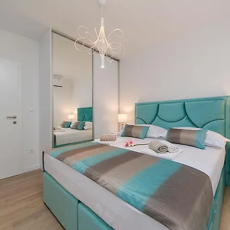 Blue Paradise * מאקרסקה