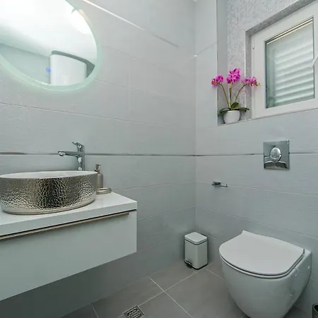 Blue Paradise * מאקרסקה